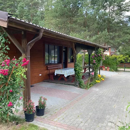 Vakantiehuis Letniskowy Nad Jeziorem Wiejskim Lakie (Bytow)