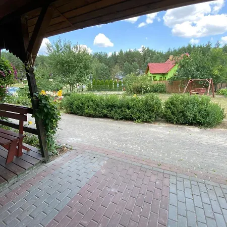 Vakantiehuis Letniskowy Nad Jeziorem Wiejskim Lakie (Bytow)