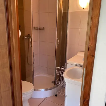 Vakantiehuis Letniskowy Nad Jeziorem Wiejskim