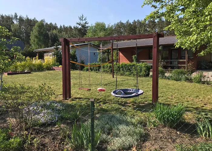 Letniskowy Nad Jeziorem Wiejskim Lakie (Bytow)